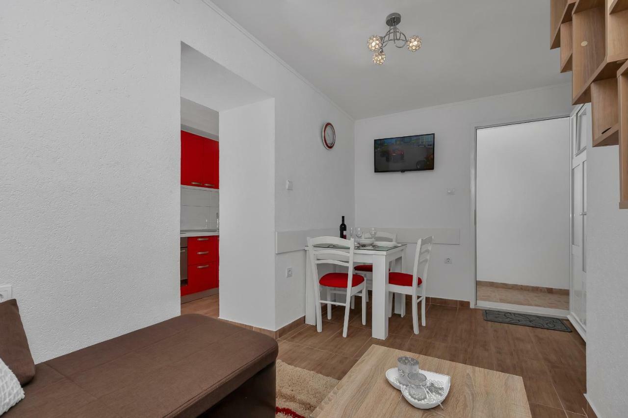 Apartmani Mona Makarska Exterior foto