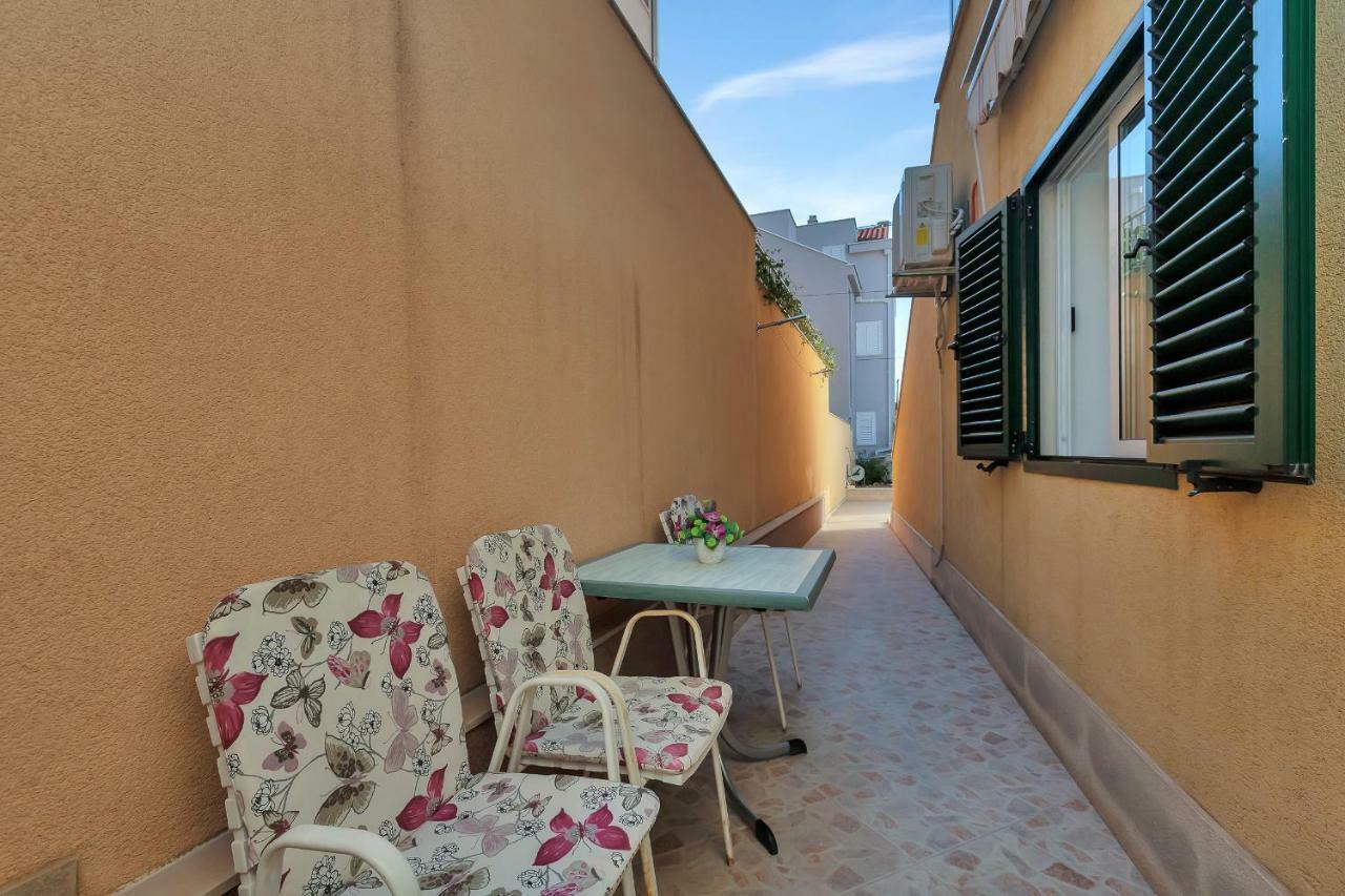 Apartmani Mona Makarska Exterior foto