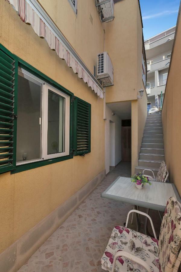 Apartmani Mona Makarska Exterior foto