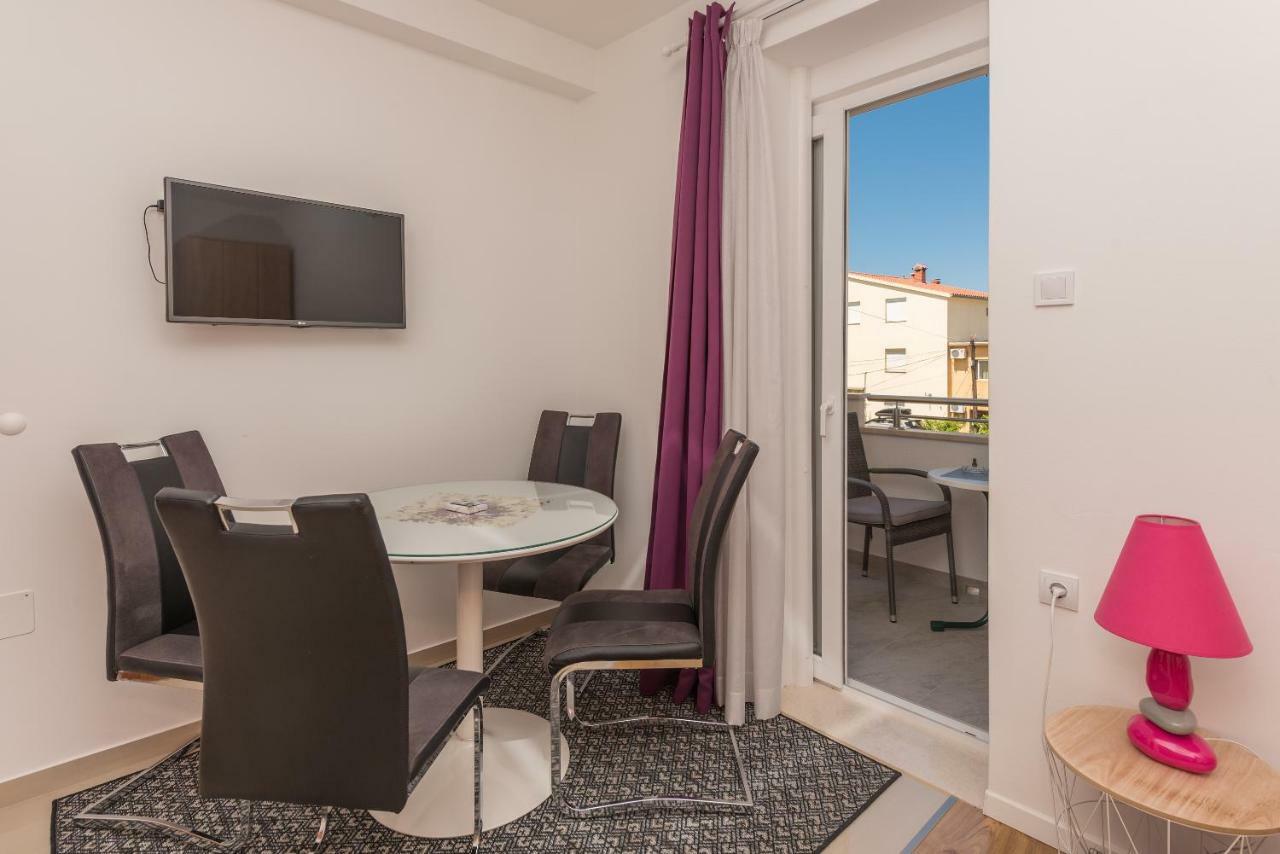 Apartmani Mona Makarska Exterior foto