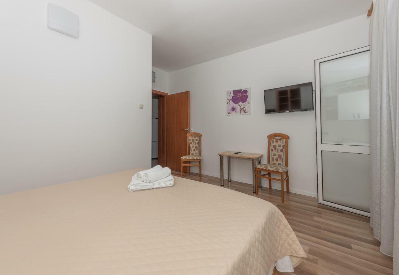 Apartmani Mona Makarska Exterior foto