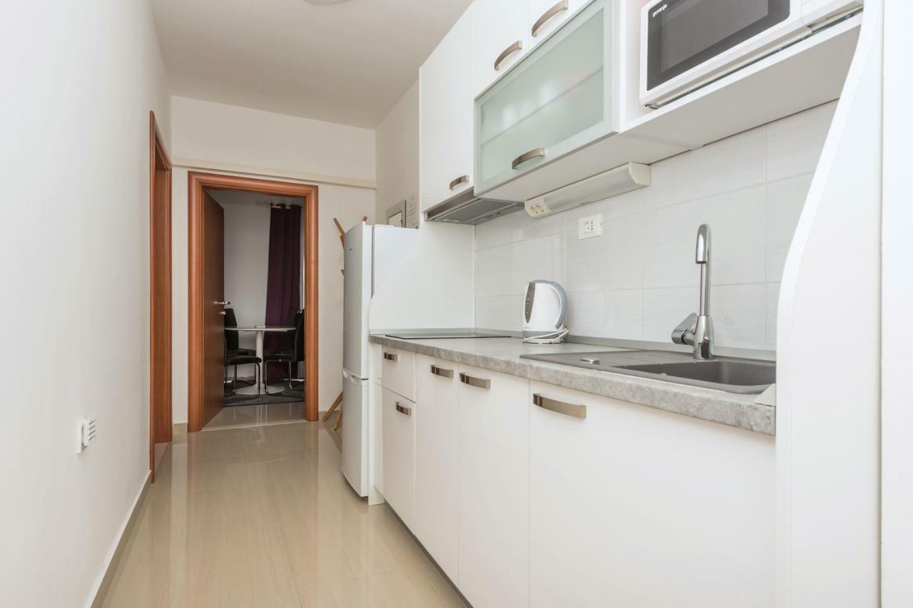 Apartmani Mona Makarska Exterior foto
