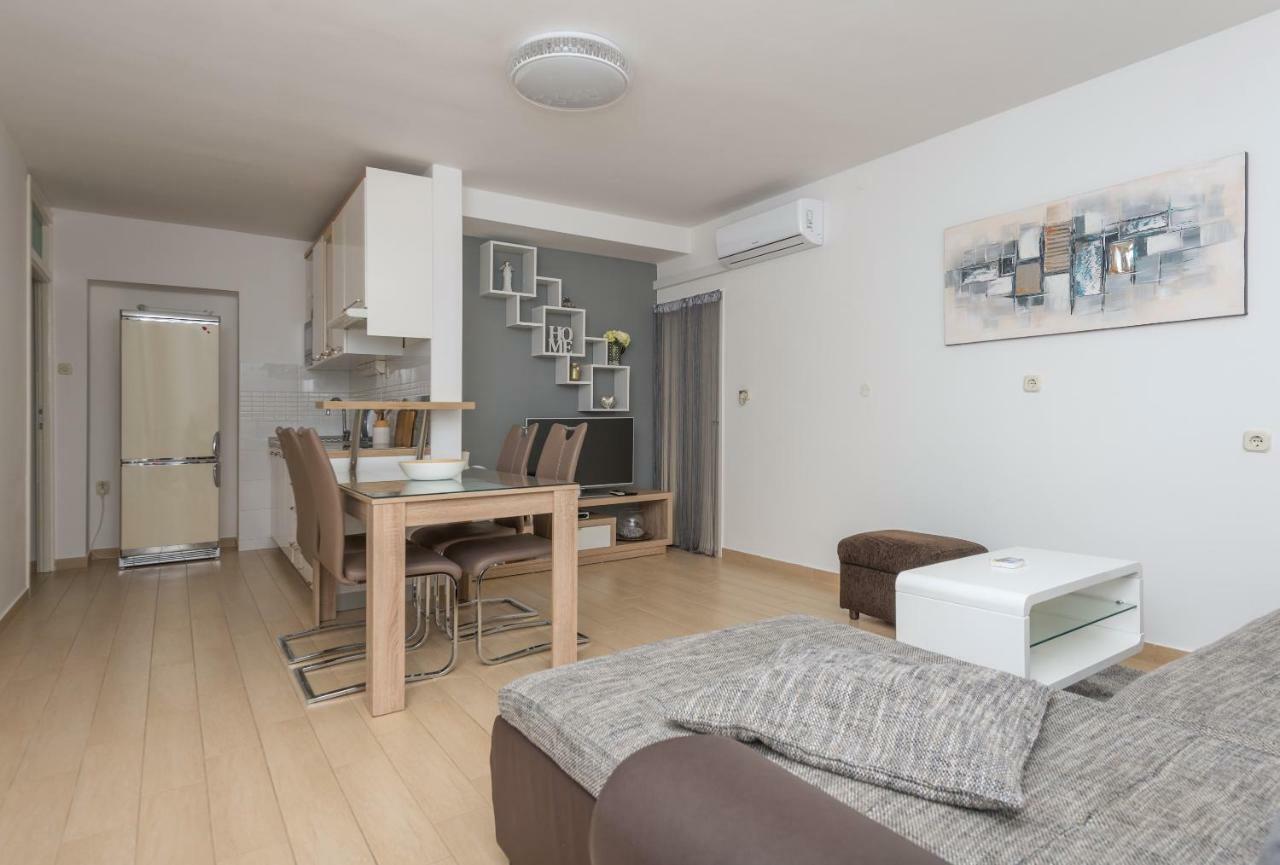 Apartmani Mona Makarska Exterior foto
