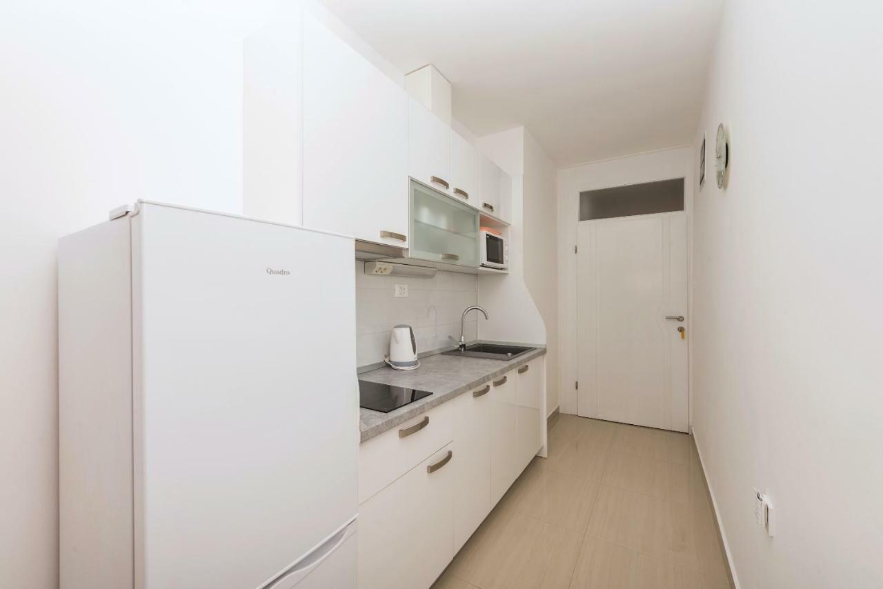 Apartmani Mona Makarska Exterior foto