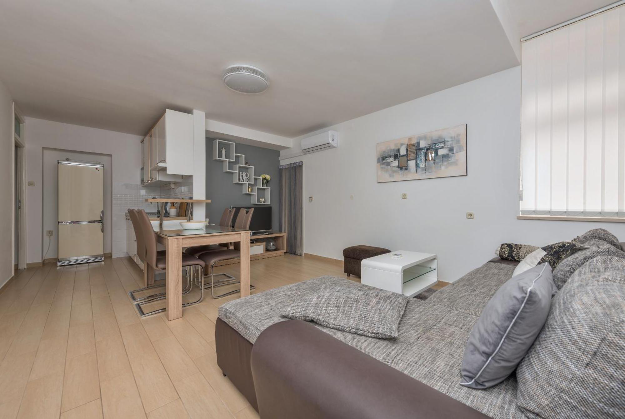 Apartmani Mona Makarska Exterior foto